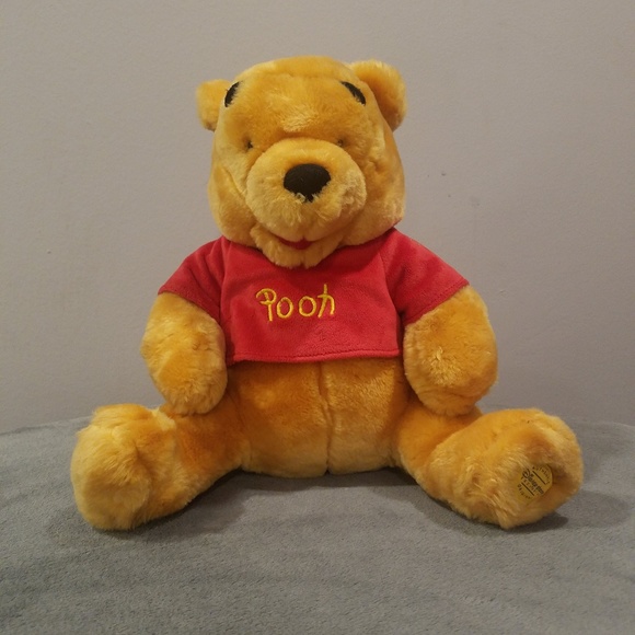 authentic disney store exclusive original winnie the pooh